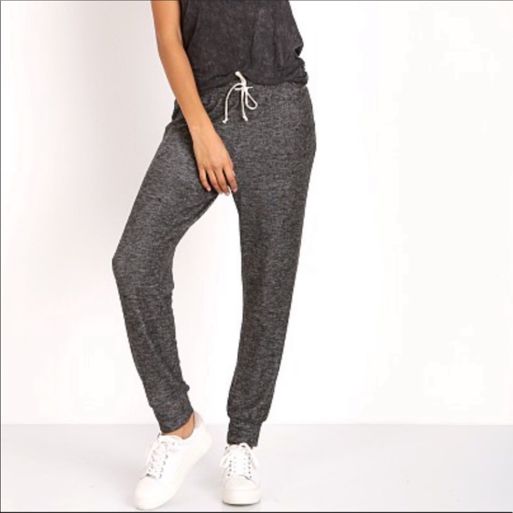 LNA joggers L